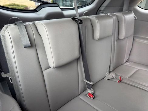 Used 2019 Toyota Highlander Limited image 13