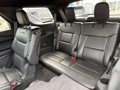 Used 2023 Ford Explorer ST w/ Equipment Group 401A AWD/4WD image 18
