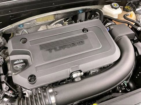 Certified 2025 Buick Envision Sport Touring image 29