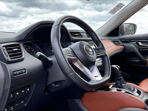 Certified 2019 Nissan Rogue SL w/ Premium Package image 6