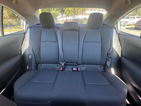 Used 2025 Toyota Corolla LE image 36