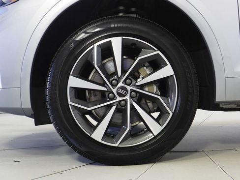 Used 2021 Audi Q5 2.0T Premium Plus w/ Premium Plus Package image 5