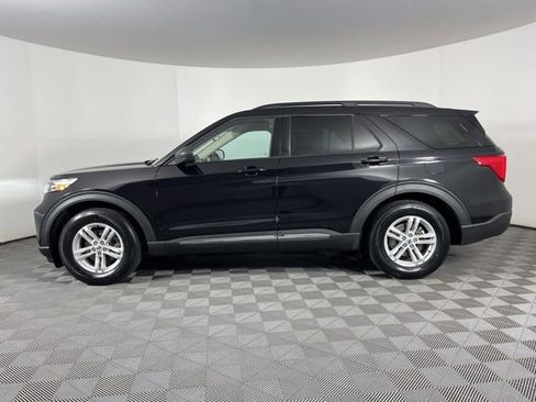 Used 2024 Ford Explorer XLT w/ Equipment Group 202A RWD image 7