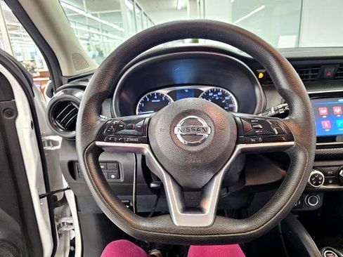 Used 2021 Nissan Kicks S FWD image 10