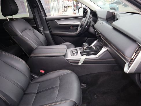 Used 2024 MAZDA CX-90 Plug-In Hybrid w/ Preferred AWD/4WD image 28