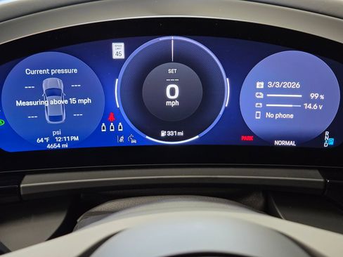 Certified 2025 Porsche Macan 4 Electric image 20