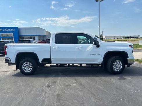 Certified 2024 Chevrolet Silverado 3500 LTZ AWD/4WD image 2