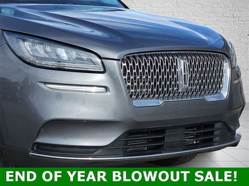 Used 2022 Lincoln Corsair FWD w/ Premium Package image 6