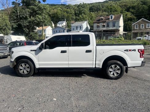 Used 2015 Ford F150 XLT AWD/4WD image 7