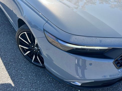 Used 2025 Honda Accord Touring image 2