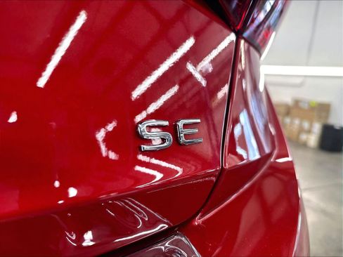 New 2026 Volkswagen Jetta SE FWD image 9