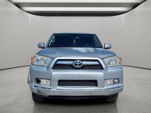 Used 2011 Toyota 4Runner SR5 w/ Premium Pkg w/Leather AWD/4WD image 2