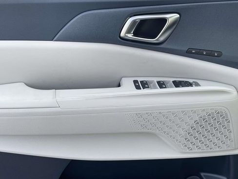 New 2026 Kia Carnival EX image 26