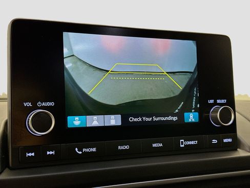 Used 2025 Honda Pilot Sport image 22