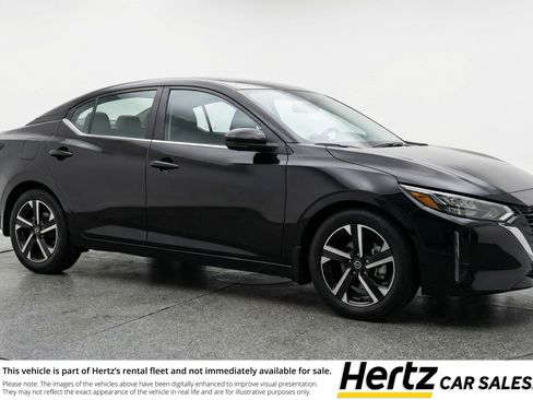 Used 2025 Nissan Sentra SV image 1