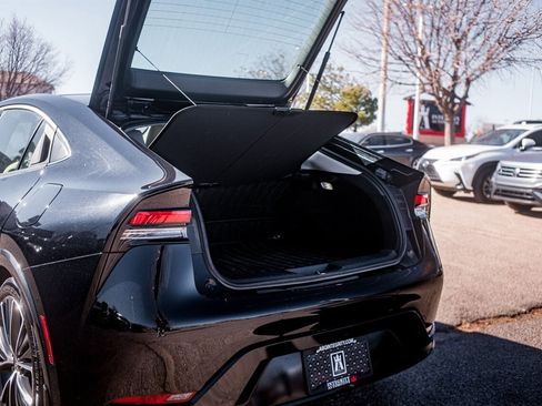 Used 2024 Toyota Prius XLE image 36