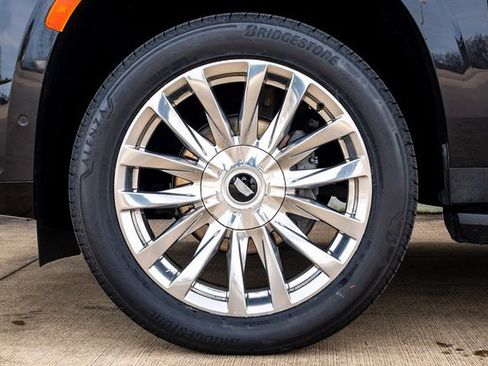 Certified 2022 Cadillac Escalade Premium Luxury image 15