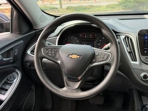 Used 2023 Chevrolet Malibu LT image 11