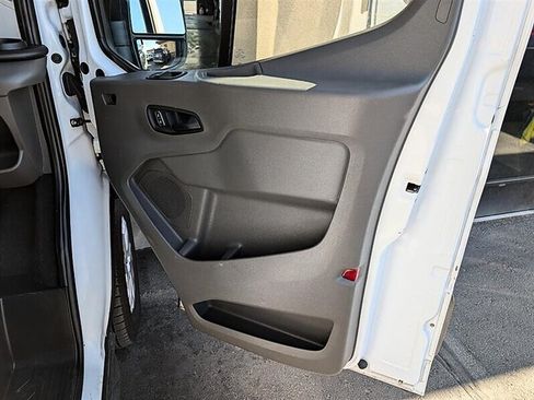 Used 2024 Ford Transit 350 XLT RWD image 28