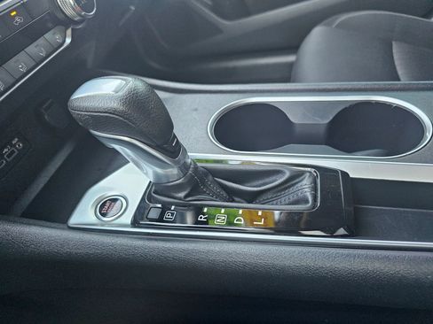 Used 2022 Nissan Altima 2.5 SV image 22