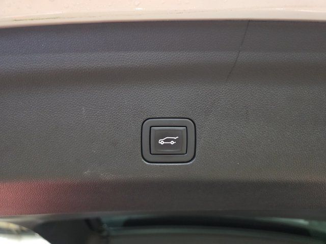 Used 2023 Chevrolet Tahoe Premier w/ Premium Package 2 AWD/4WD image 15