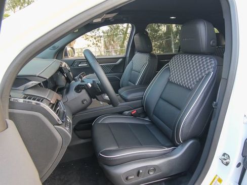 New 2026 GMC Acadia Denali w/ Super Cruise Package image 15