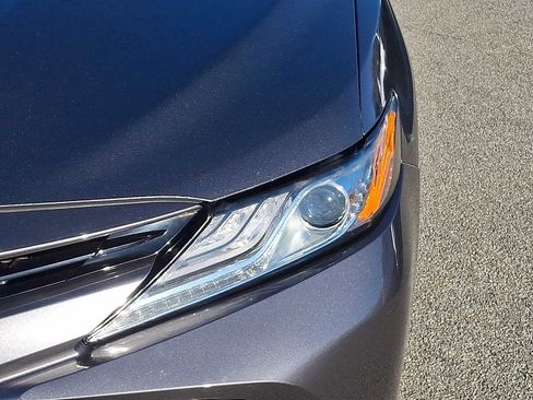 Certified 2019 Toyota Camry XLE image 12