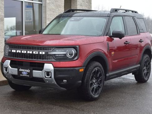 Used 2025 Ford Bronco Sport Badlands image 12