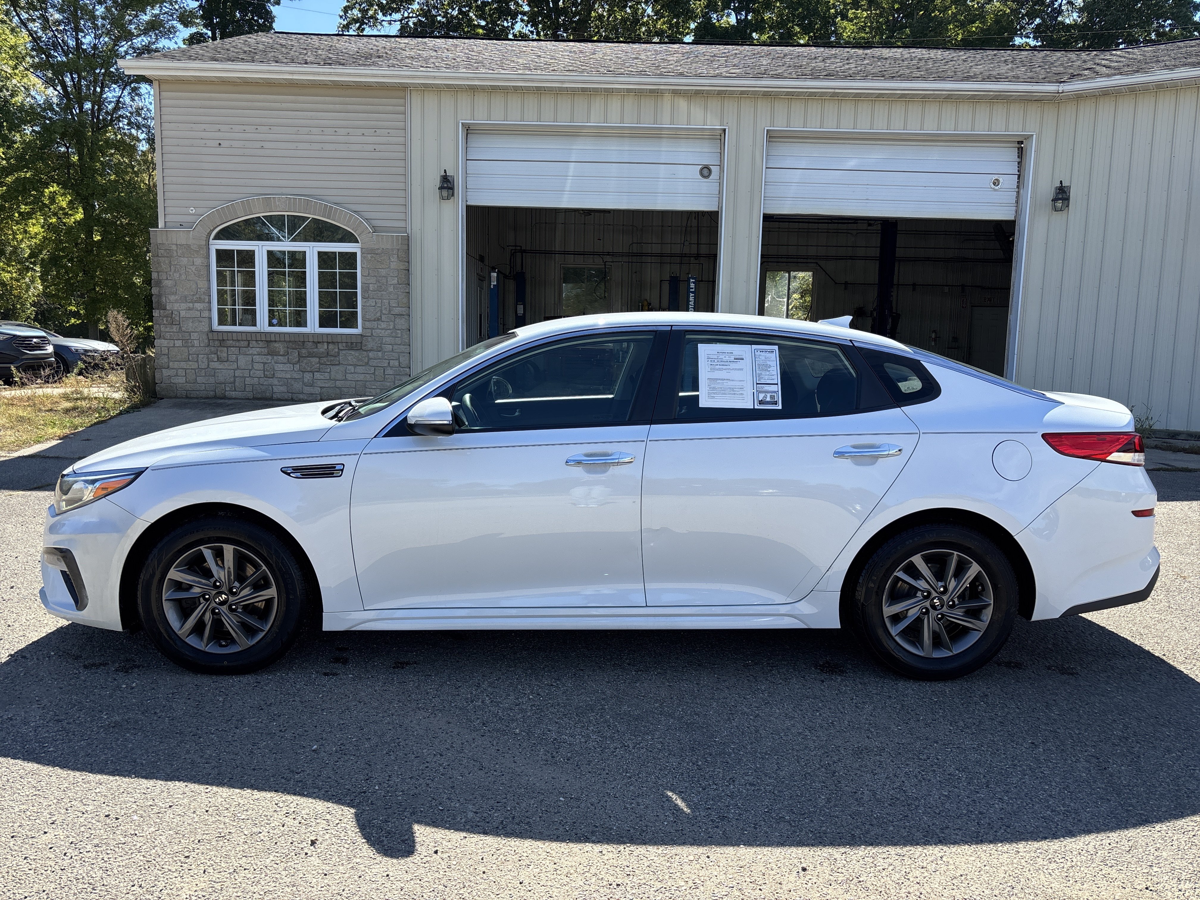Used 2020 Kia Optima LX FWD image 8