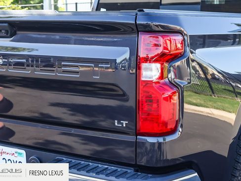 Used 2024 Chevrolet Silverado 1500 LT AWD/4WD image 7