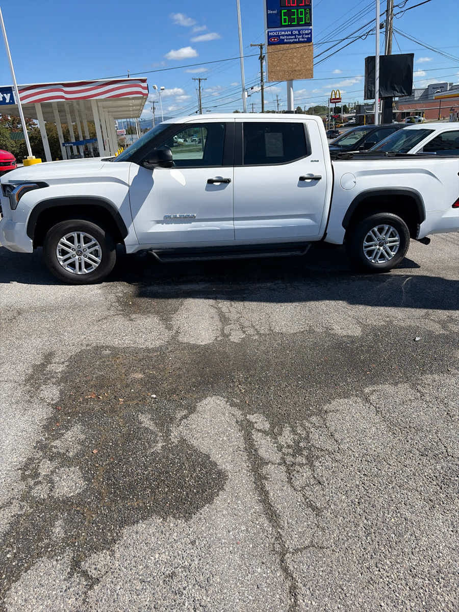 Used 2024 Toyota Tundra SR5 AWD/4WD image 14