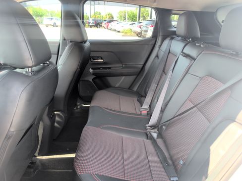 Used 2025 Nissan Kicks SR FWD image 57