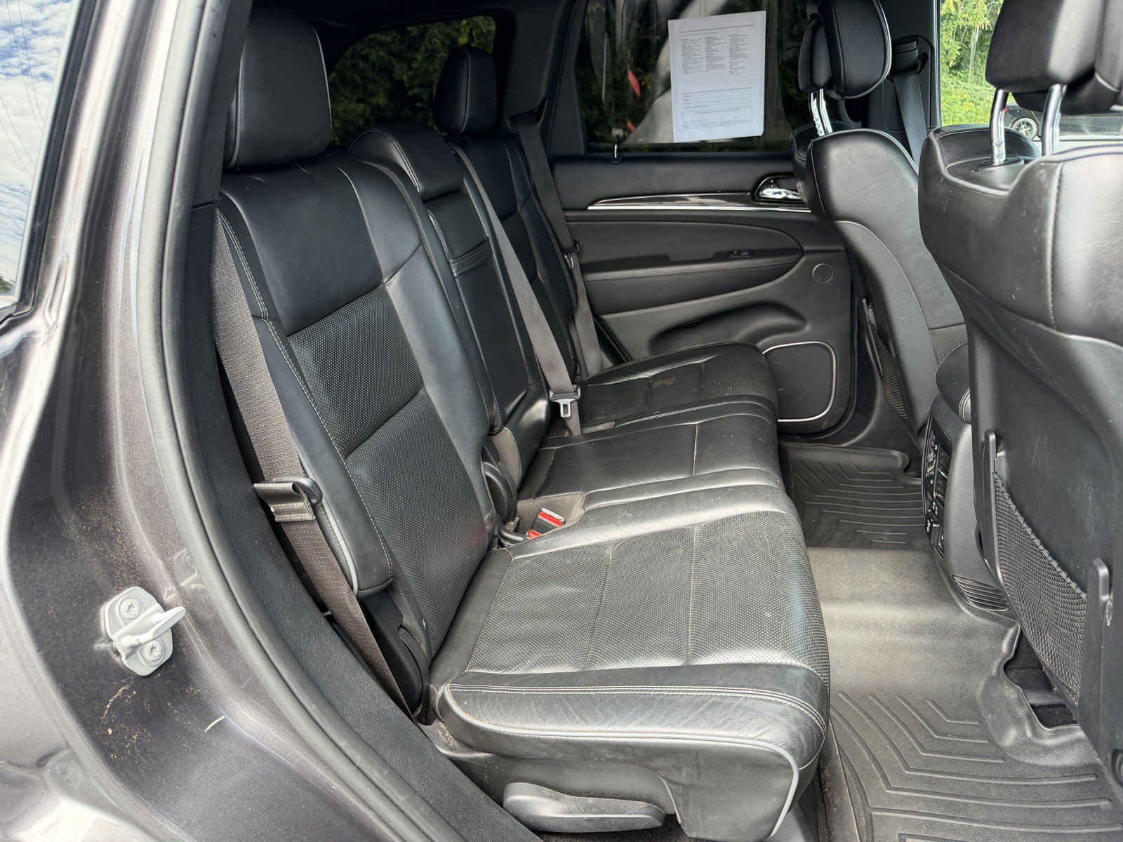 Used 2019 Jeep Grand Cherokee Overland AWD/4WD image 11