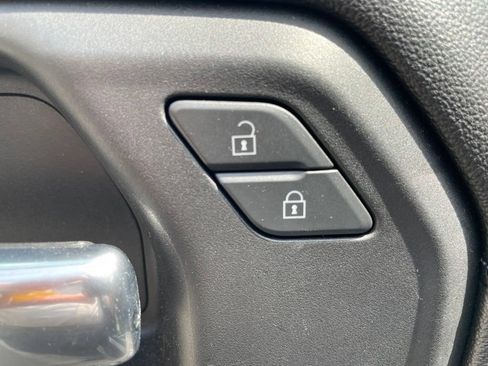 Used 2019 Chevrolet Silverado 1500 LT w/ All-Star Edition RWD image 11
