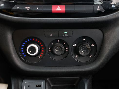 Used 2017 RAM ProMaster City Tradesman w/ Rear Back-up Camera Group image 29