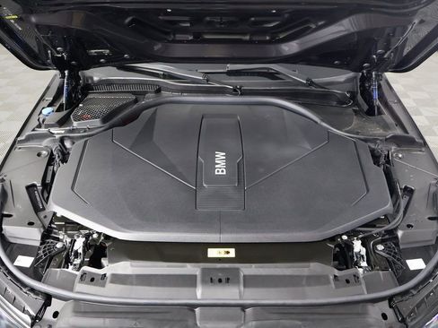 New 2026 BMW i5 eDrive40 w/ M Sport Package image 9