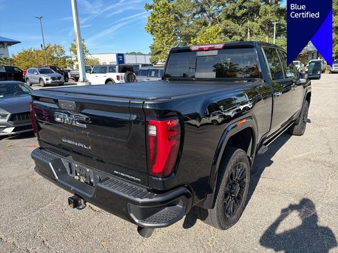 Used 2024 GMC Sierra 2500 Denali Ultimate AWD/4WD image 5