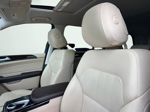 Used 2017 Mercedes-Benz GLS 450 4MATIC image 49