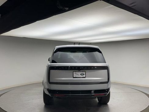 Used 2024 Land Rover Range Rover SE AWD/4WD image 7
