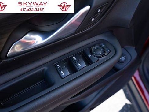 Used 2023 GMC Terrain SLE w/ Driver Convenience Package image 16