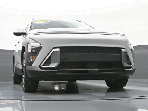 Certified 2025 Hyundai Kona SEL FWD image 45