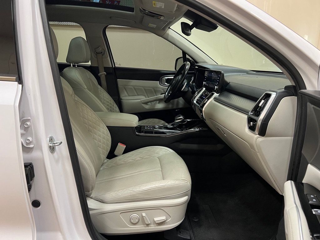 Used 2021 Kia Sorento SX FWD image 30