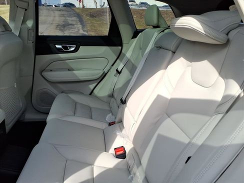 New 2026 Volvo XC60 T8 Ultra w/ Protection Package Premier AWD/4WD image 6