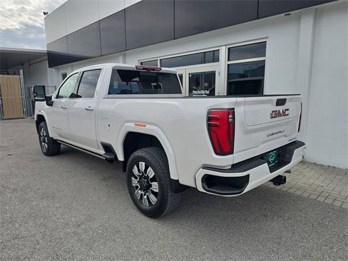 Certified 2024 GMC Sierra 2500 Denali w/ Denali Reserve Package image 5