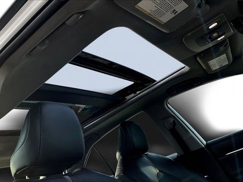 Used 2019 Toyota Camry XSE image 27