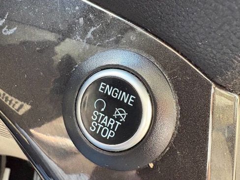 Used 2019 Ford Escape Titanium image 24