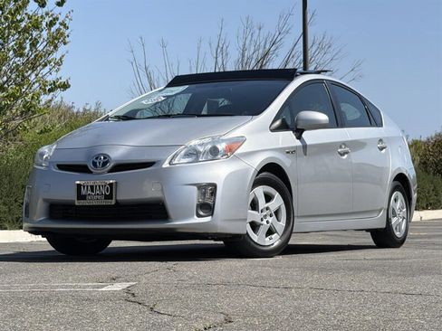 Used 2011 Toyota Prius Four w/ Solar Roof Pkg FWD image 1