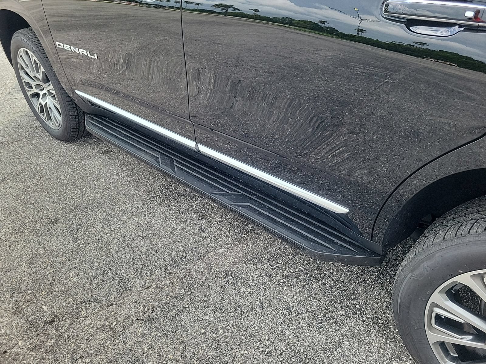 New 2026 GMC Yukon Denali RWD image 9