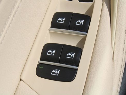 Used 2019 BMW 530i image 20