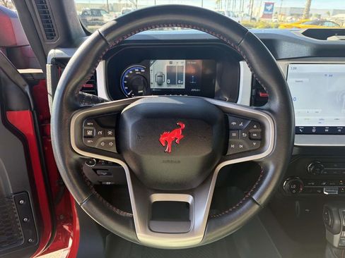 Certified 2024 Ford Bronco Heritage Edition image 9